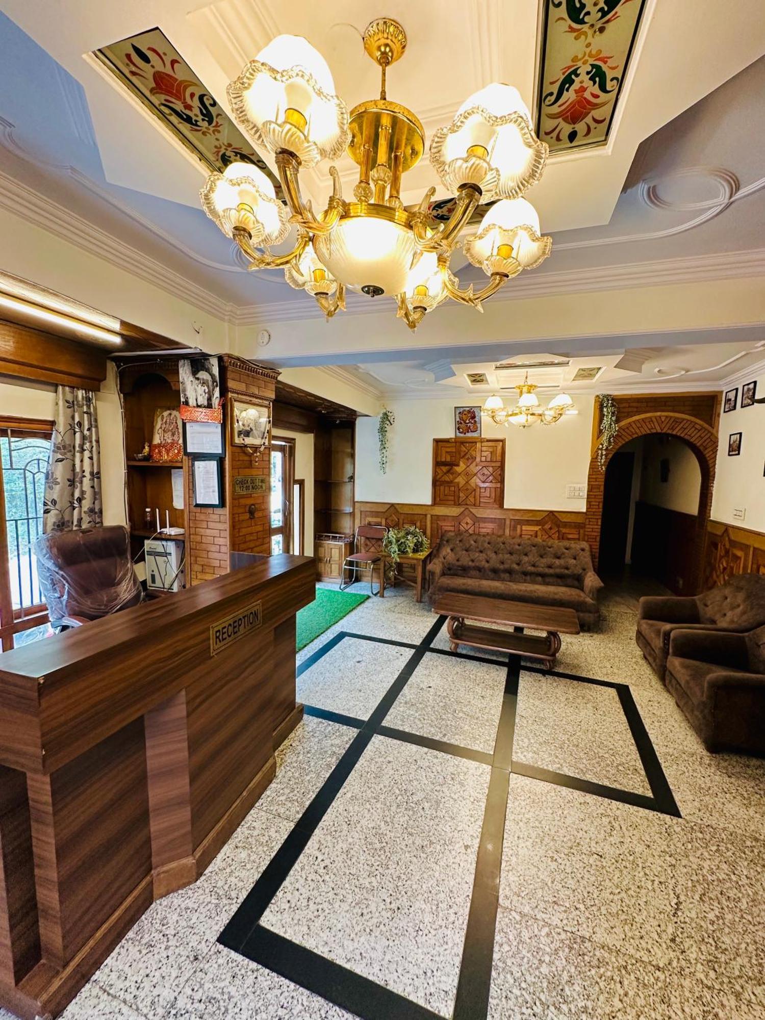Hotel Avalanche Shimla Ngoại thất bức ảnh