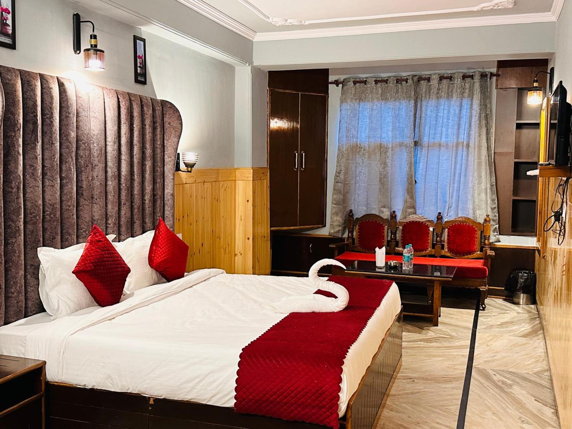 Hotel Avalanche Shimla Ngoại thất bức ảnh